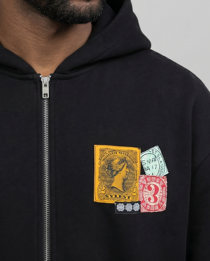 Postcard Zipper Black